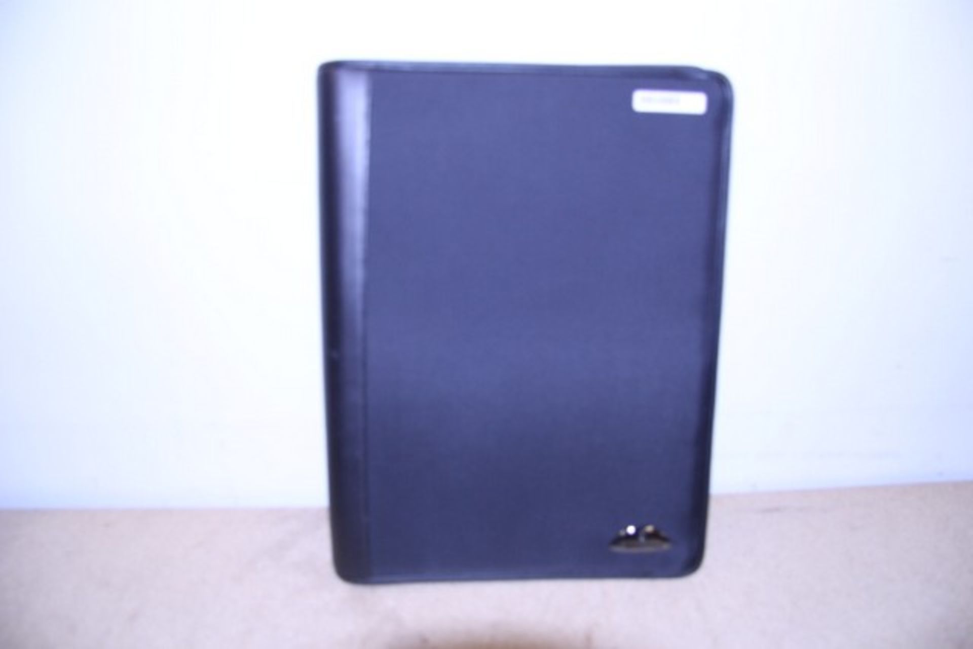 + VAT Brand New Samsonite Black Leather & Fabric Executive Folder With Note Pad-Four Inner Pockets- - Image 2 of 2