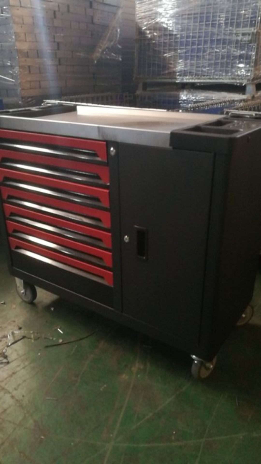 + VAT Brand New Seven Drawer Locking Garage Tool Cabinet With Seven Drawers - Six Drawers Contain - Image 3 of 11