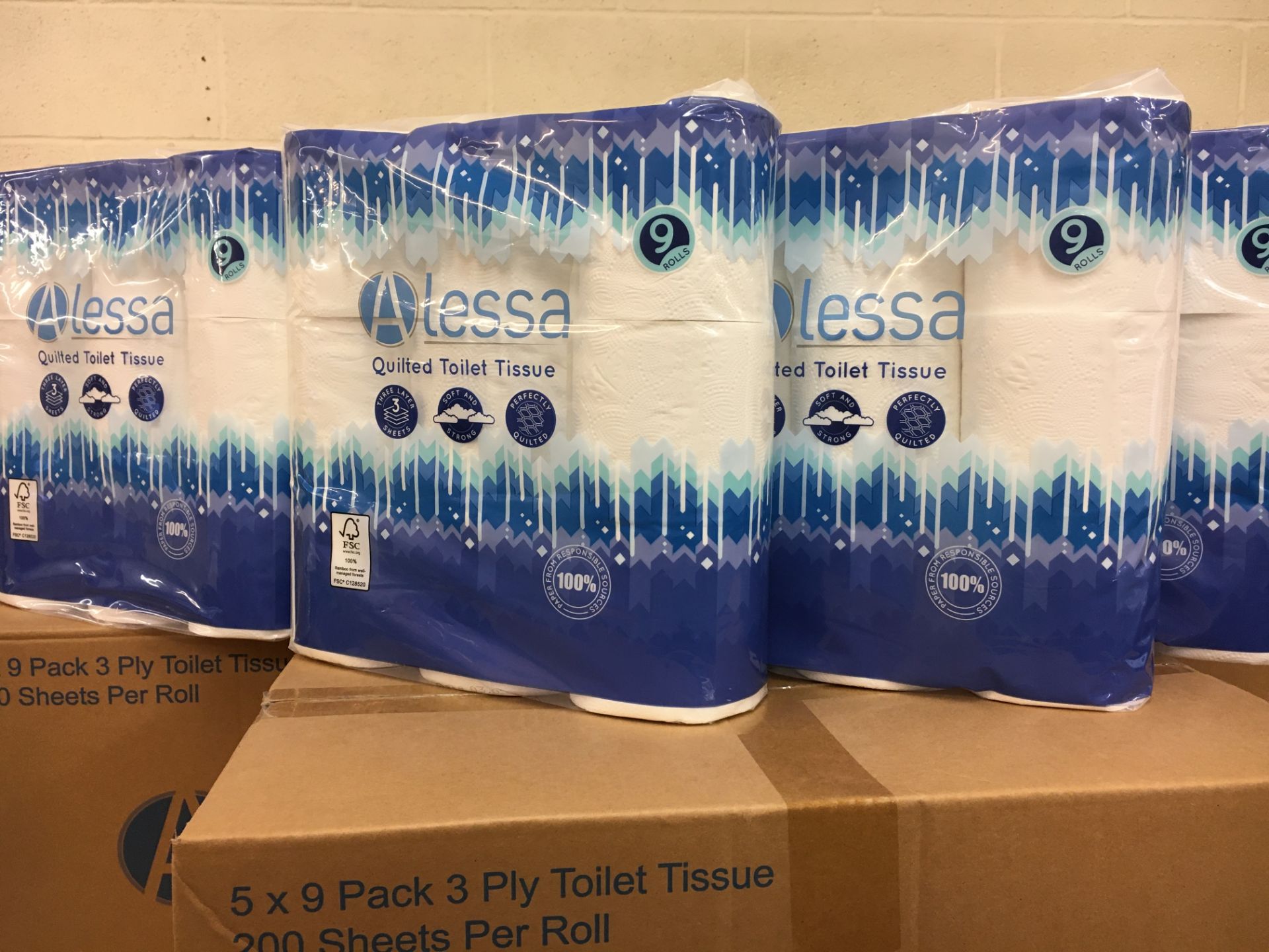 + VAT Brand New Alessa 45 Rolls Of Quilted Toilet Tissue (5 Packs Of 9 Rolls) - 200 Sheets Per Roll - Image 2 of 2