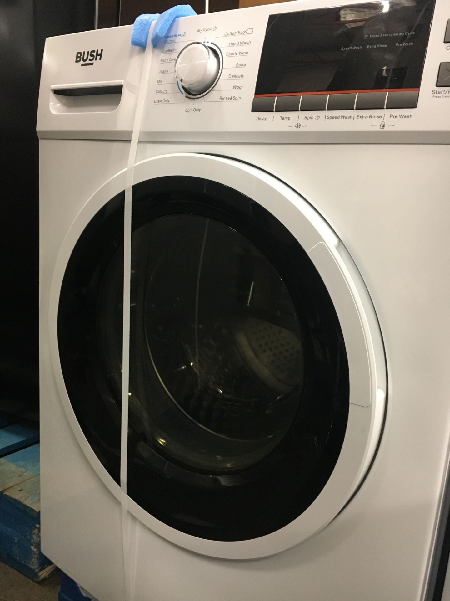 + VAT Grade A/B Bush WMNBX814W 8Kg 1400 Spin Washing Machine - A+++ Energy Rated - 15 Minute Quick