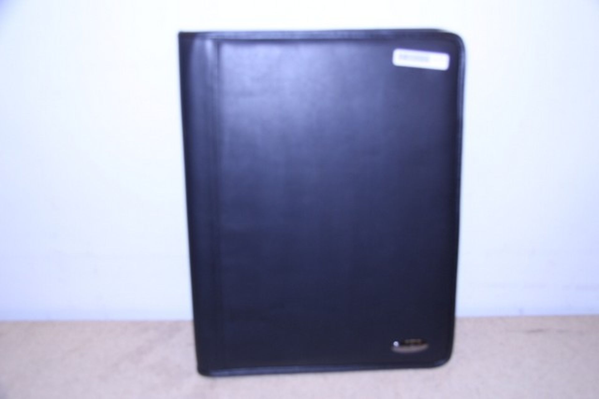 + VAT Brand New Samsonite Black Leather Executive Folder With-Pen Pocket-Card Pockets-Two Inner - Image 2 of 2