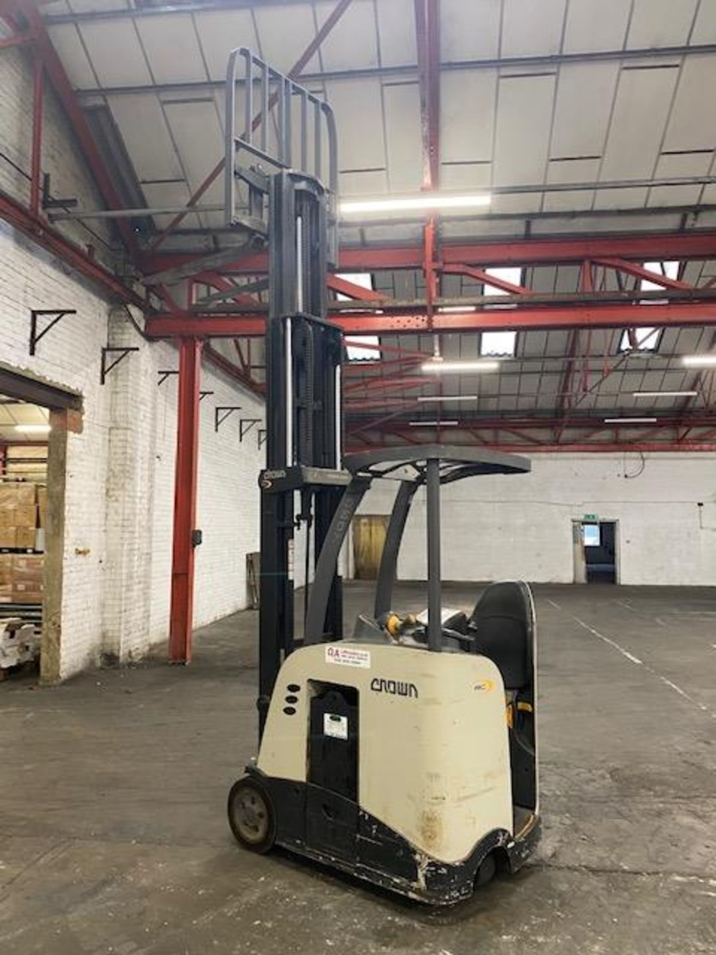 + VAT 2008 Crown Stand In 3 Wheel Forklift - Approx 1570 Hours - 1500Kg Capacity - Will Operate - Image 3 of 5