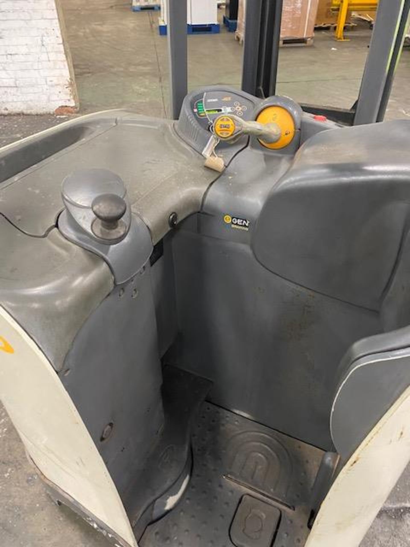 + VAT 2008 Crown Stand In 3 Wheel Forklift - Approx 1570 Hours - 1500Kg Capacity - Will Operate - Image 4 of 5