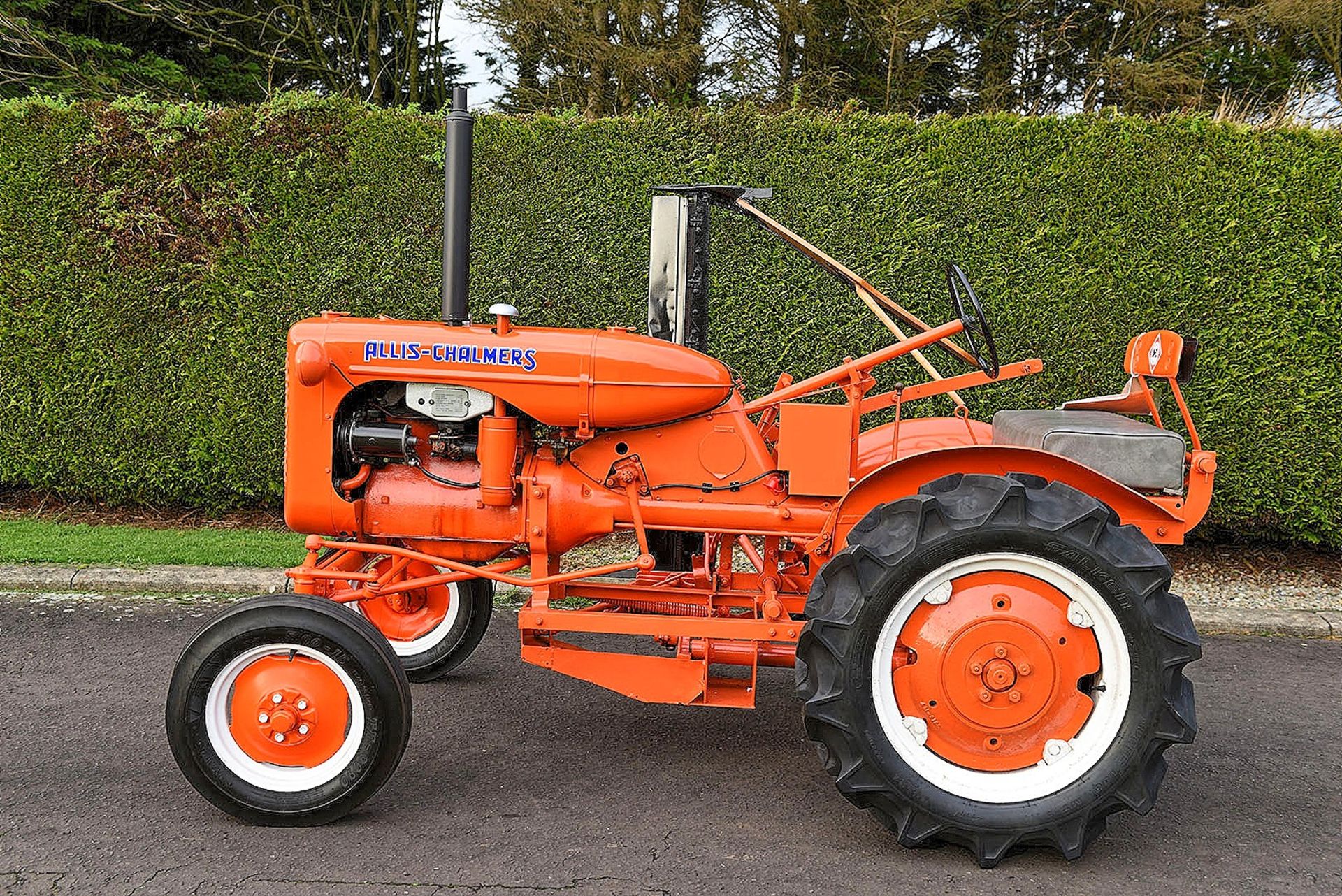 MZ 2482 1947 Allis Chalmers B tractor c/w mid mounted mower - Image 5 of 16