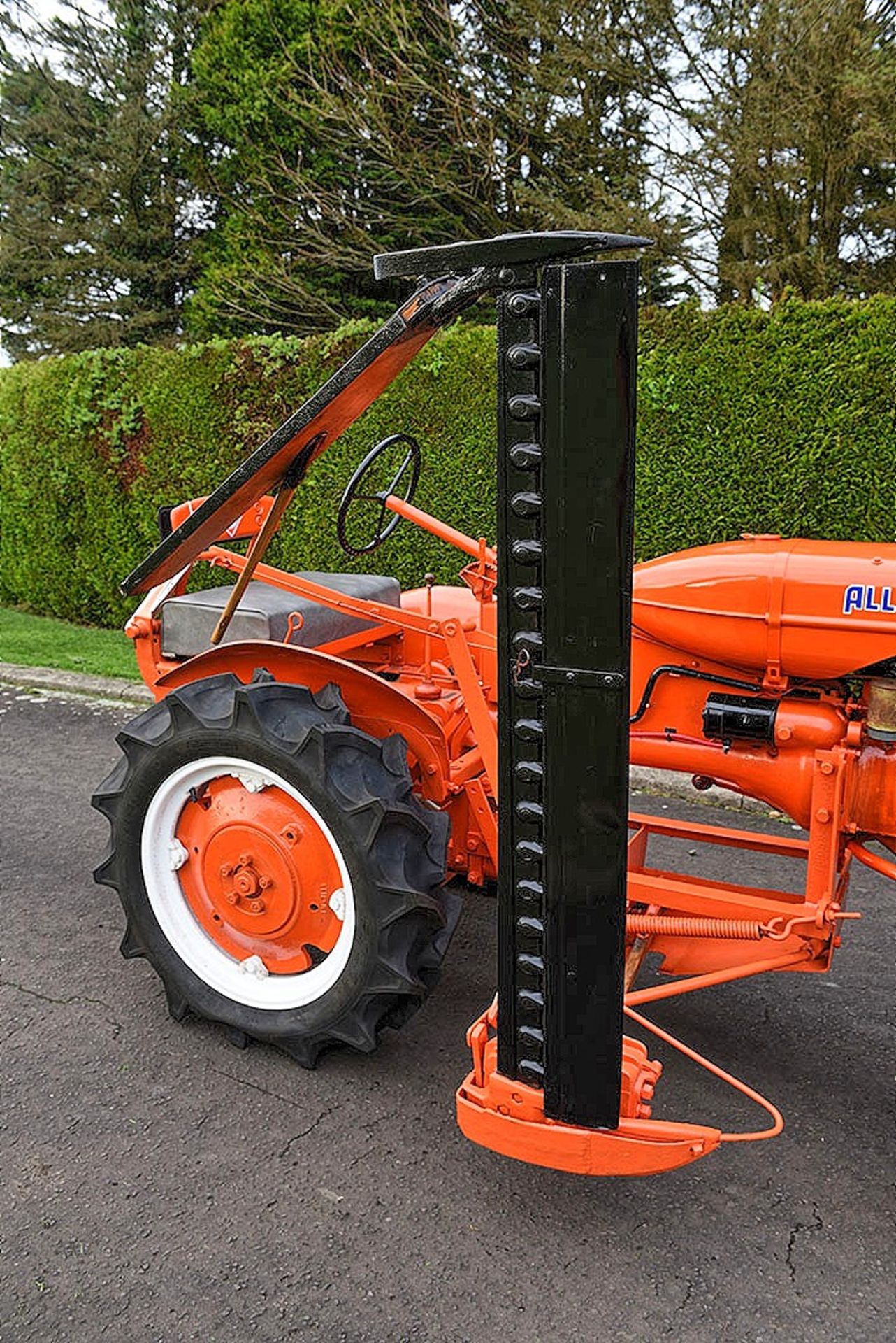 MZ 2482 1947 Allis Chalmers B tractor c/w mid mounted mower - Image 16 of 16