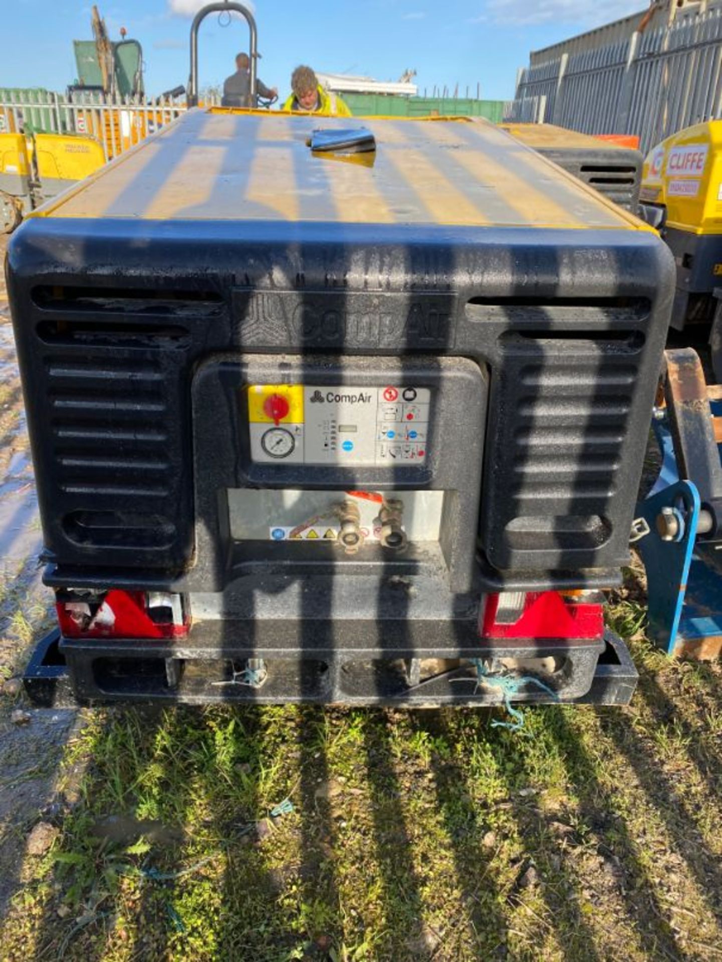 CompAir C50 DLT408 portable diesel engine compressor: serial no: WCA1E2910G1A30772 (2016): 540 - Image 2 of 9