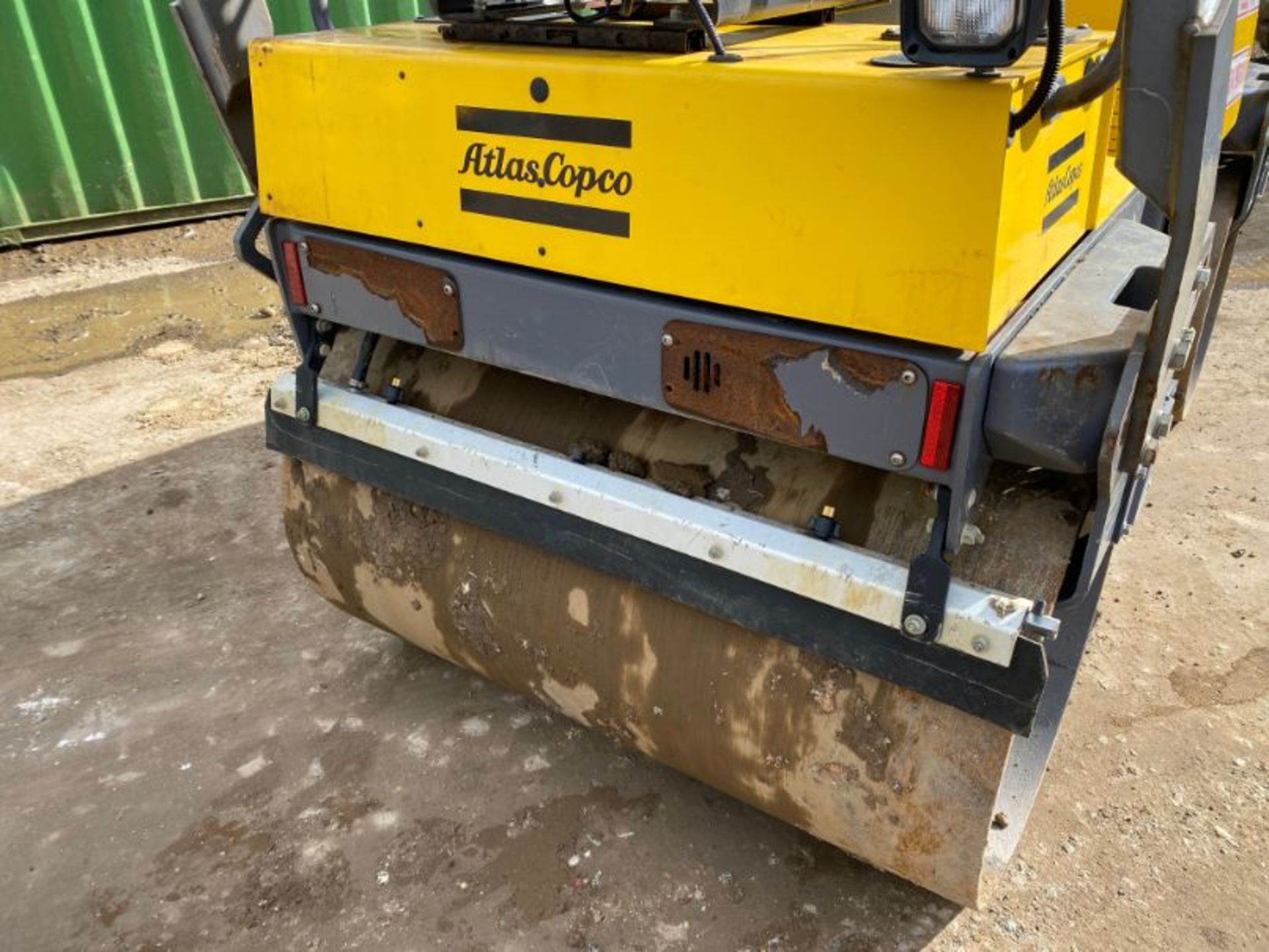 Atlas Copco Dynapac CC1200 smooth drum tandem roller: serial no: 10000332AGA18450 (2016) - 504 - Image 8 of 11