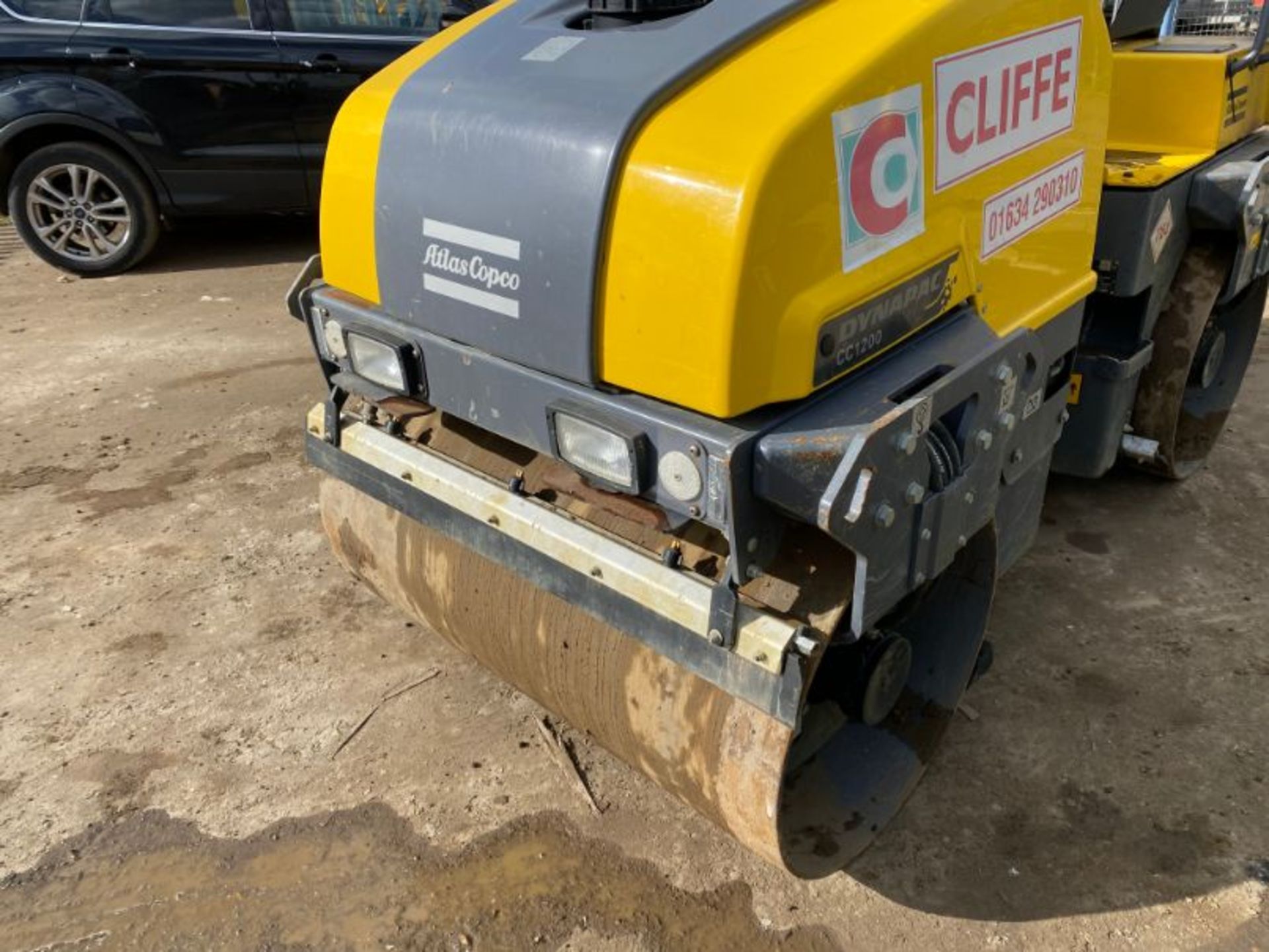 Atlas Copco Dynapac CC1200 smooth drum tandem roller: serial no: 10000332AGA18450 (2016) - 504 - Image 9 of 11