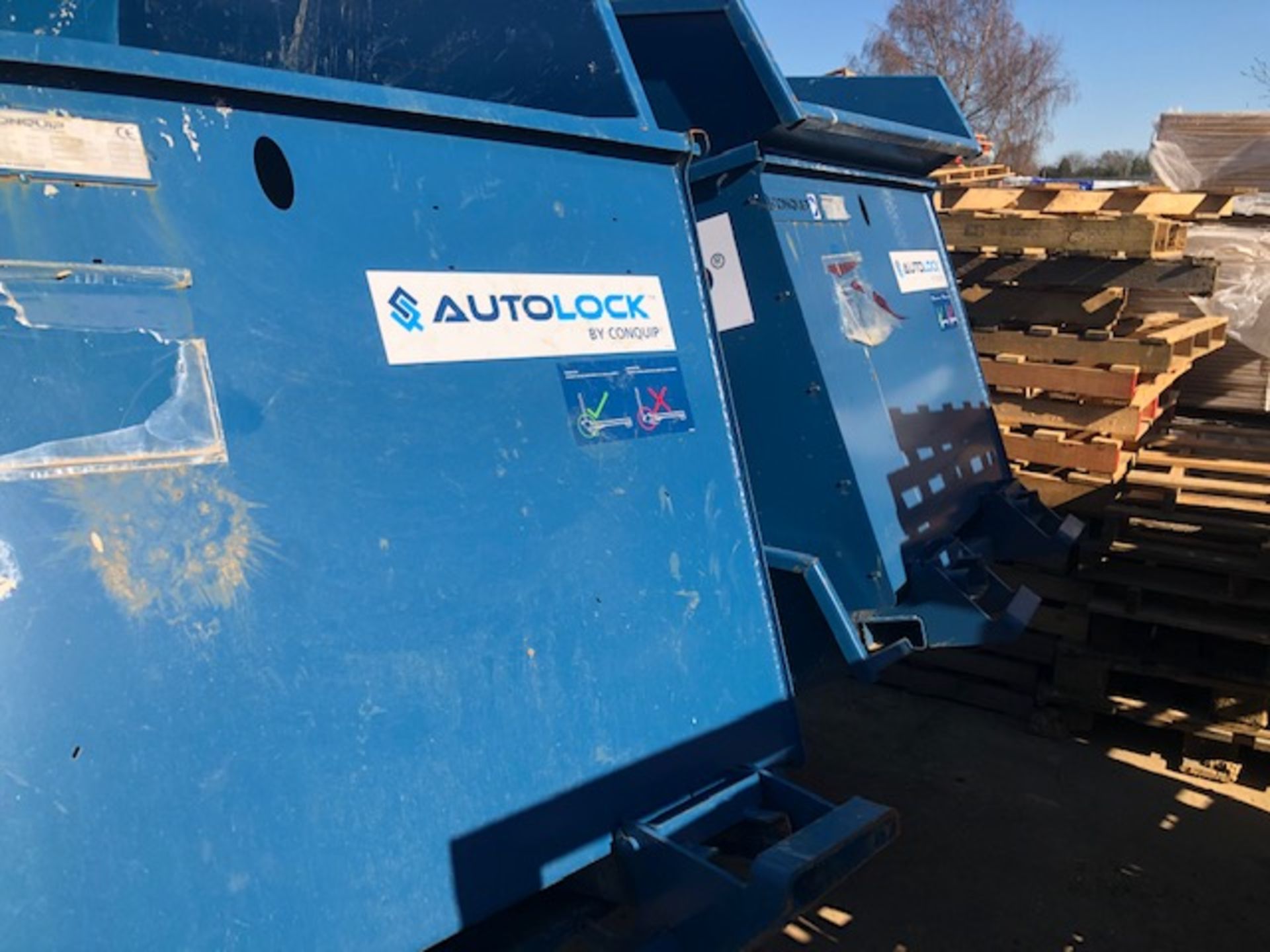 ** NEW LOT** 18 x Conquip tipping skips (delivered new Feb 2020) - located Dover Kent UK - Image 4 of 4