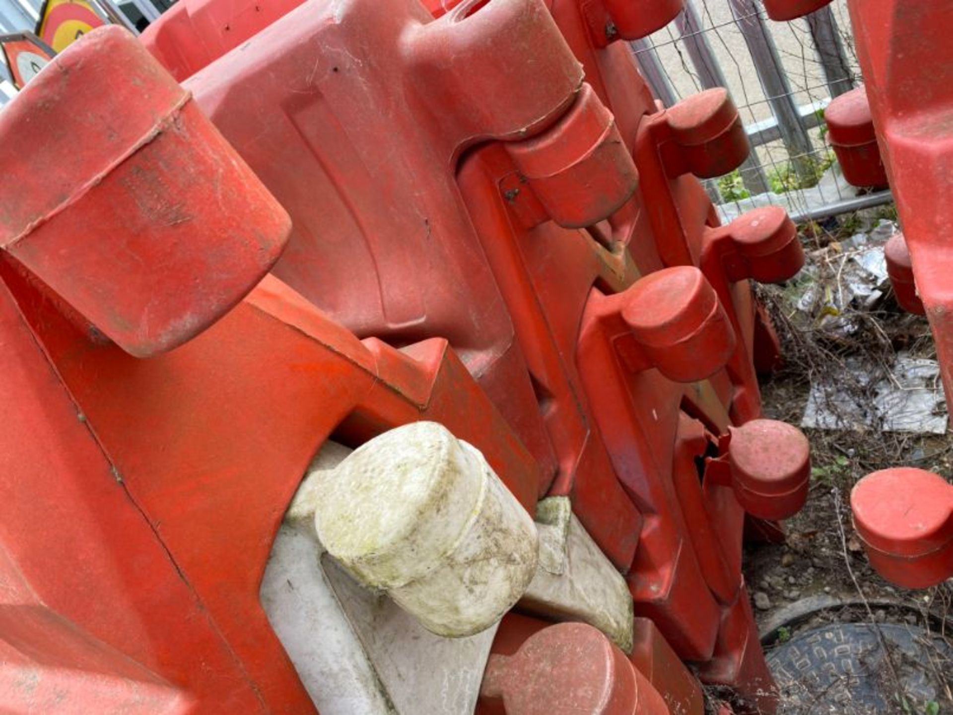 Qty various interlocking barrier blocks, as lotted - Image 6 of 6