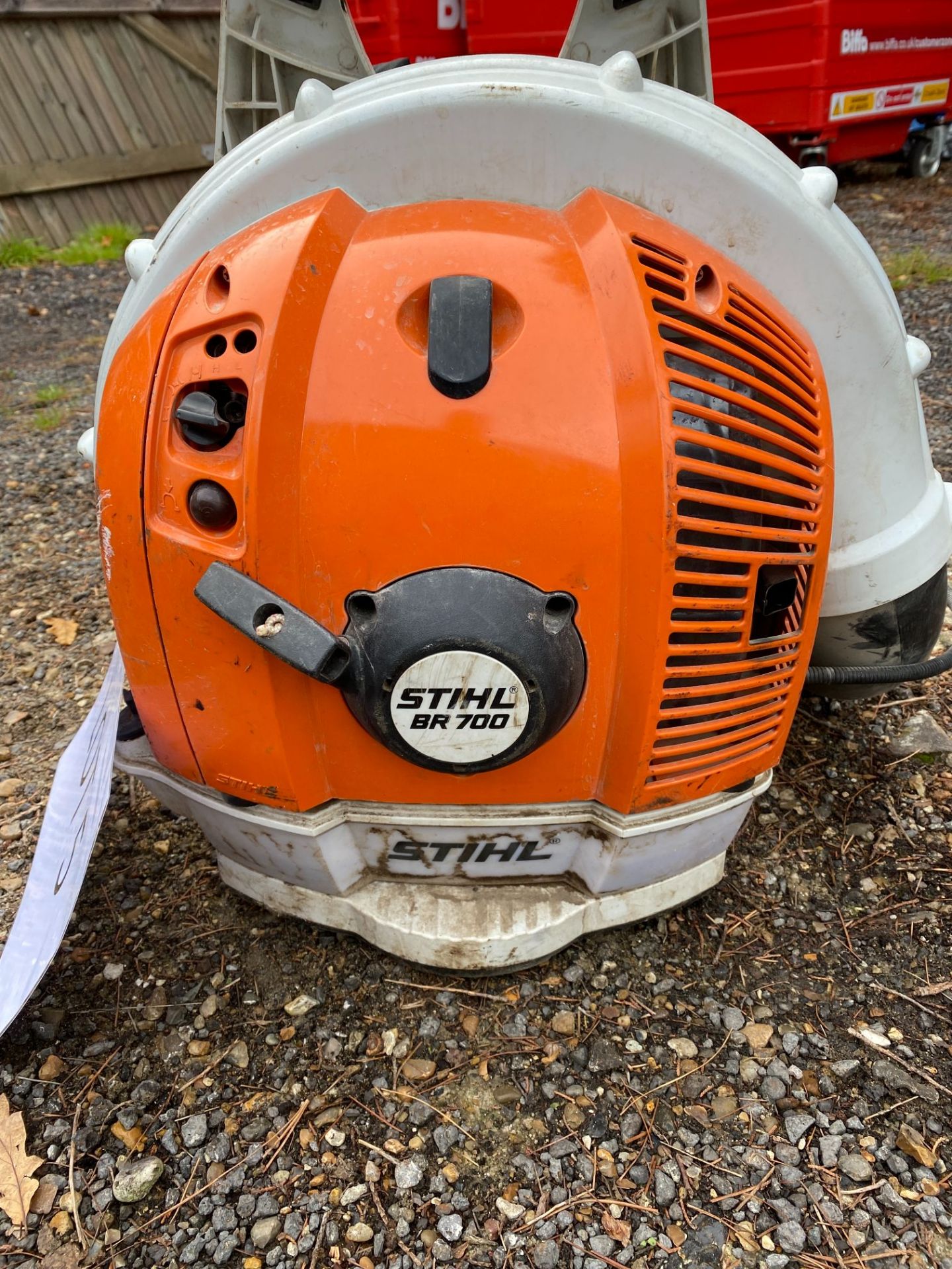 Stihl BR700 petrol backpack leaf blower (2019) - Image 2 of 5