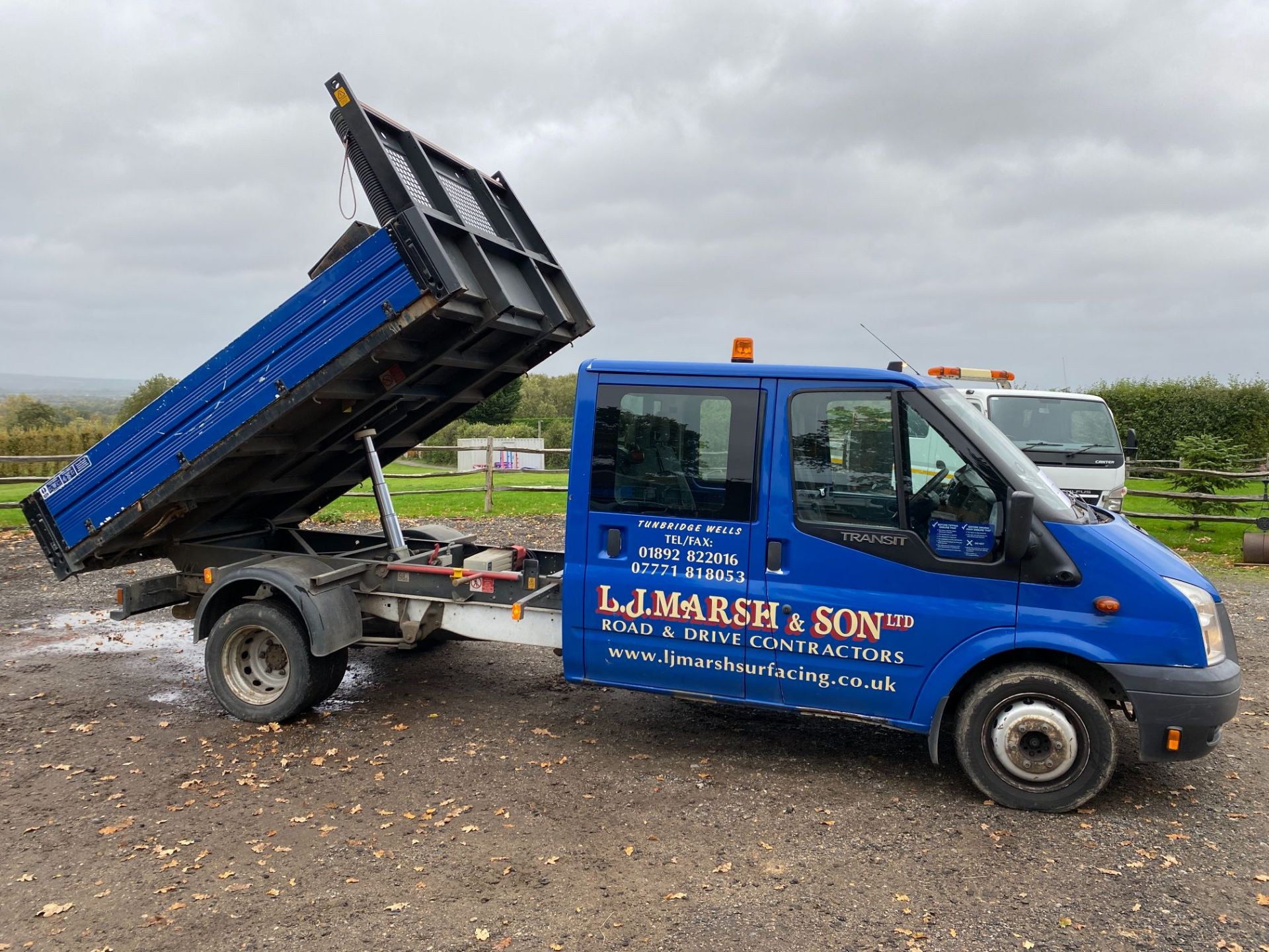 Ford Transit 125 T350 RWD 2.2D crew-cab diesel tipper truck, Date of Registration: 27.8.2013, - Image 6 of 18