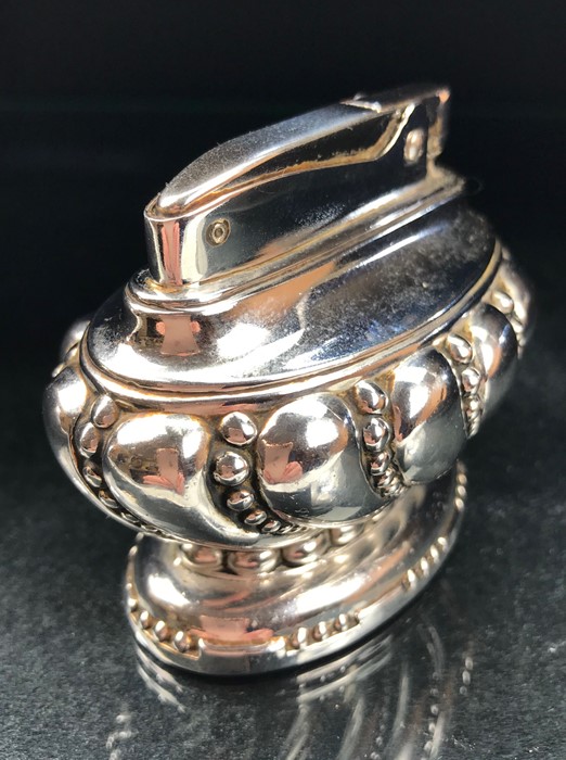 An early 20th century Ronson 'Crown' white metal table lighter, reg. no. 850881 - Image 2 of 5