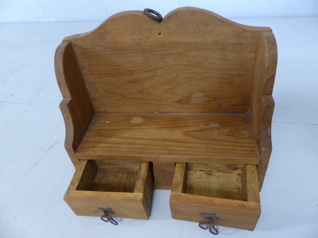 Small pine decorative kitchen shelving unit approx.40cm wide - Image 2 of 4