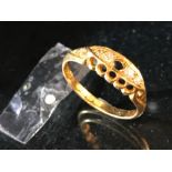 18ct Gold Diamond five stone Boat ring Chester Hallmarked 1920 (total weight approx 3g)