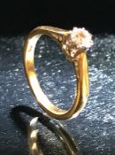 18ct yellow gold solitaire diamond ring