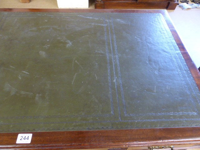 Pedestal desk with green leather top and three drawers under - Image 7 of 10