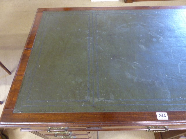 Pedestal desk with green leather top and three drawers under - Image 6 of 10