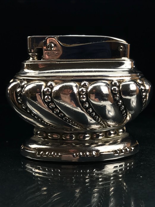 An early 20th century Ronson 'Crown' white metal table lighter, reg. no. 850881 - Image 5 of 5