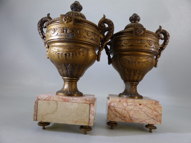 Pair of decorative French urns on marble plinths - Image 4 of 4