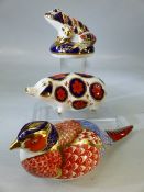 Three Royal Crown Derby paperweights to include a frog, a pig and a bird