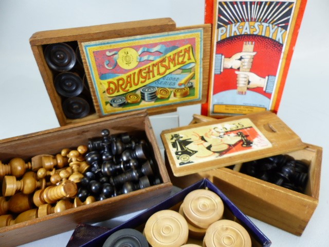 Selection of wooden vintage games, two sets of Draughts in original Boxes and two sets of Staunton - Image 2 of 3