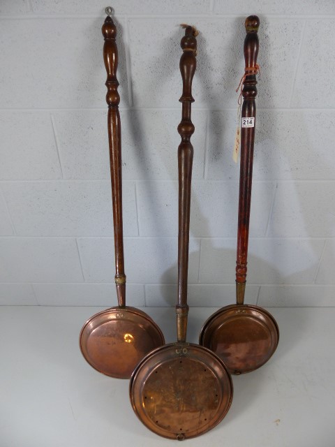 Three brass bed pans - Image 3 of 3
