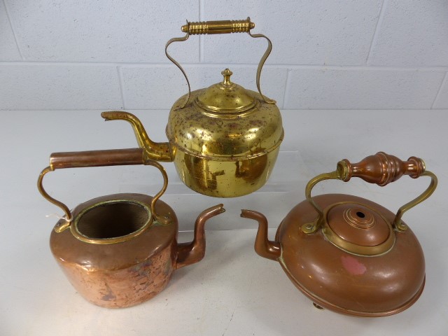 Two copper, one brass kettles (A/F) - Image 2 of 3