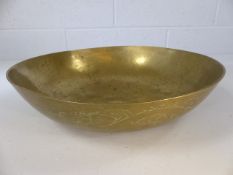 Large brass Chinese / Oriental bowl approx. 2kg and 36cm in diameter