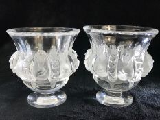 Pair Lalique frosted glass bird vases 'Dampierre' - approx 13cm high