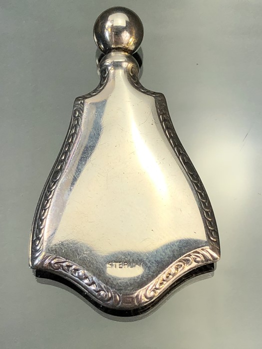 Silver and enamel perfume flask c1940, marked Sterling to reverse (possibly by Gorham) decorated - Image 3 of 5
