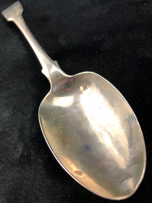 A George III silver fiddle pattern serving spoon, by Sarah Purver, hallmarked London 1817, - Image 2 of 5