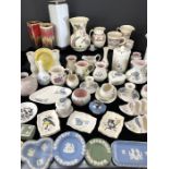 Large selection of ceramics to include a collection of Axe Vale Pottery, various pieces of Honiton