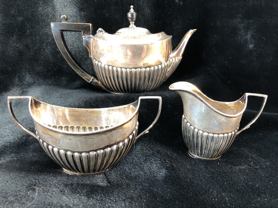 Victorian Silver Hallmarked teaset, London 1894, teapot, sugar and milk total weight approx 382g