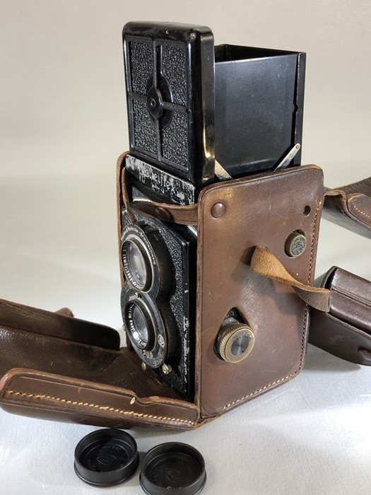 ROLLEIFLEX TWIN LENS REFLEX CAMERA COMPUR Carl Zeiss in original case with additional Zeiss Proxar - Image 2 of 5