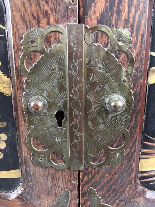 A Japanese Teisho period (1912-26) lacquered and specimen wood table cabinet, the interior with - Image 6 of 17