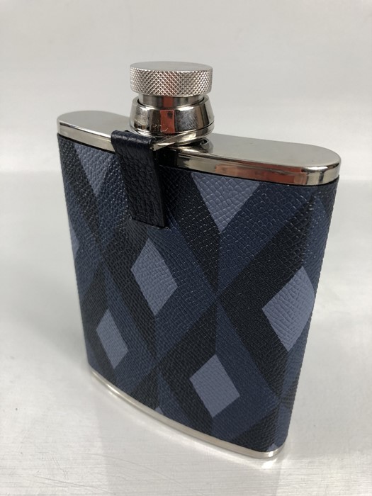 Original unused Dunhill Hip flask 6oz - Image 2 of 3