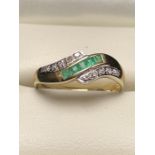 9ct Gold Diamond and Emerald crossover ring size 'M'