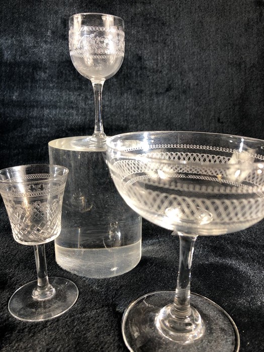 Three vintage etched glasses - Image 3 of 4