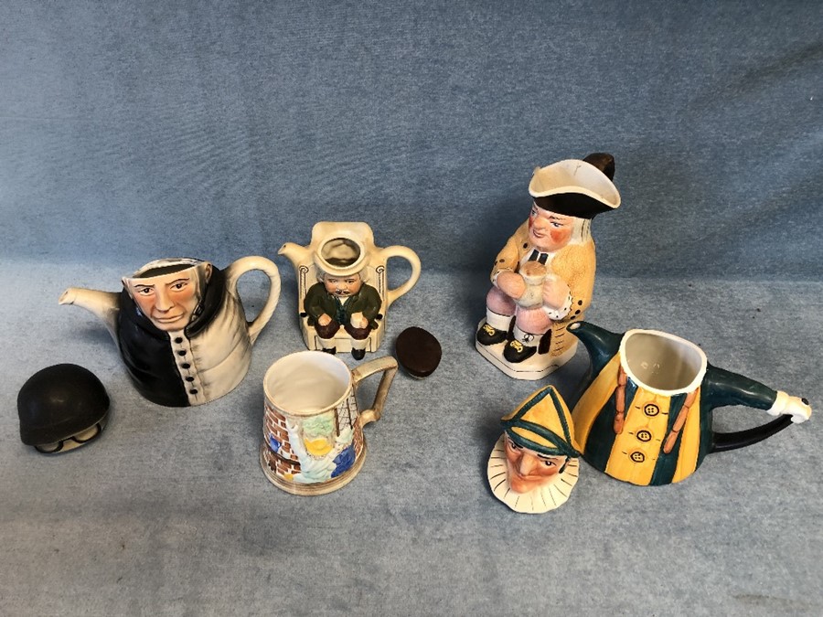 Teapots, Tony Wood Darby & Joan and horse racing & jester - Image 10 of 10
