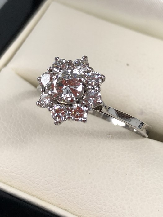 18ct White Gold approx: 1carat Diamond Daisy Cluster Ring, set with an approx: 0.25ct Brilliant - Image 2 of 7