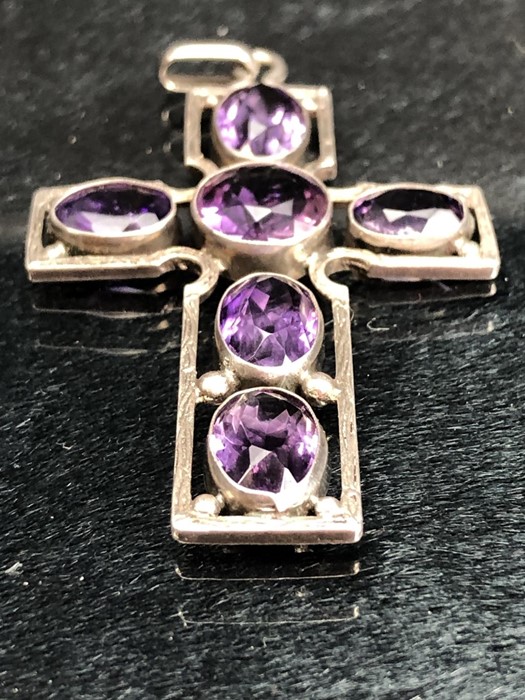 Unmarked Silver Amethyst Cross, set with One round stone and 5 Oval stones. Measuring approx: - Image 3 of 4