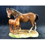 A Beswick model of brown Mare and chestnut Foal, No 953.