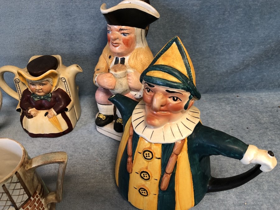 Teapots, Tony Wood Darby & Joan and horse racing & jester - Image 2 of 10