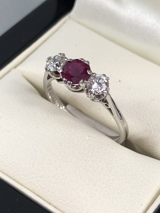 Ruby and Diamond 3 stone ring in 18ct White Gold. Central Ruby measures approx: 5.06mm in diameter - Image 2 of 5