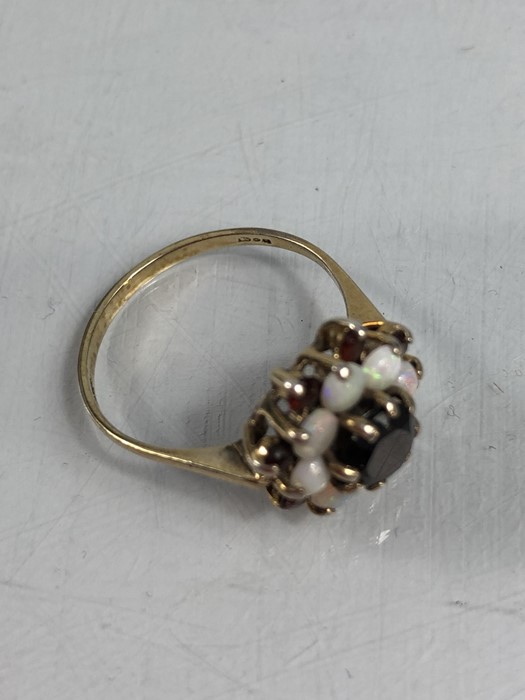 9ct gold opal and garnet halo ring - Image 4 of 4