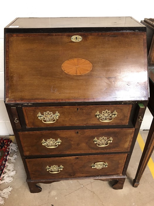 Small Edwardian Bureau with three drawers and inlay - Image 2 of 8