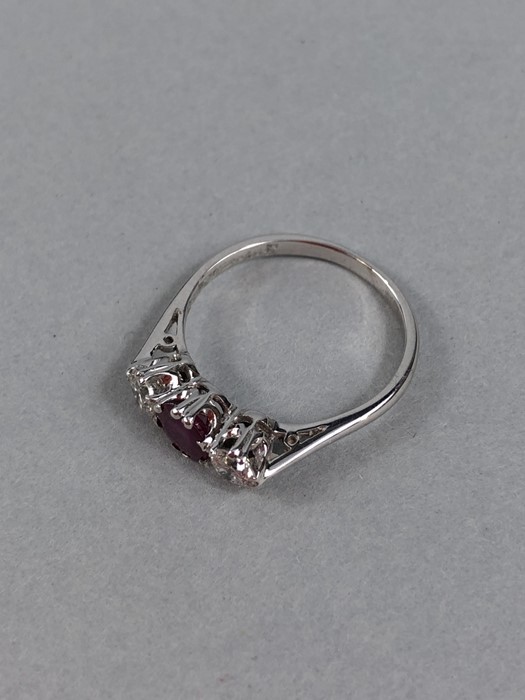 Ruby and Diamond 3 stone ring in 18ct White Gold. Central Ruby measures approx: 5.06mm in diameter - Image 5 of 5