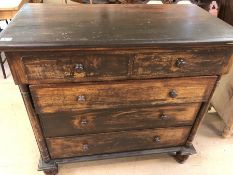 Mahogany Chest of Drawers on Turned Legs