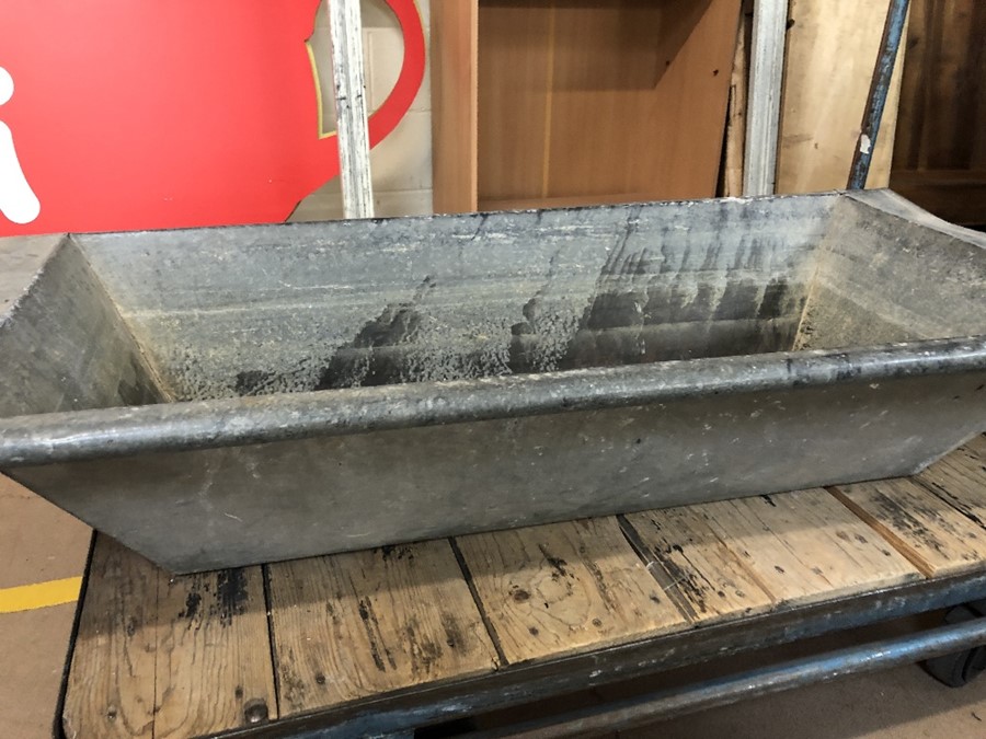 Large Galvanised Trough ideal for Garden planter approx 110 x 50 x 22cm - Image 4 of 5